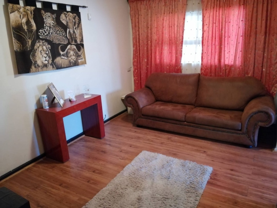 To Let 3 Bedroom Property for Rent in Bonteheuwel Western Cape